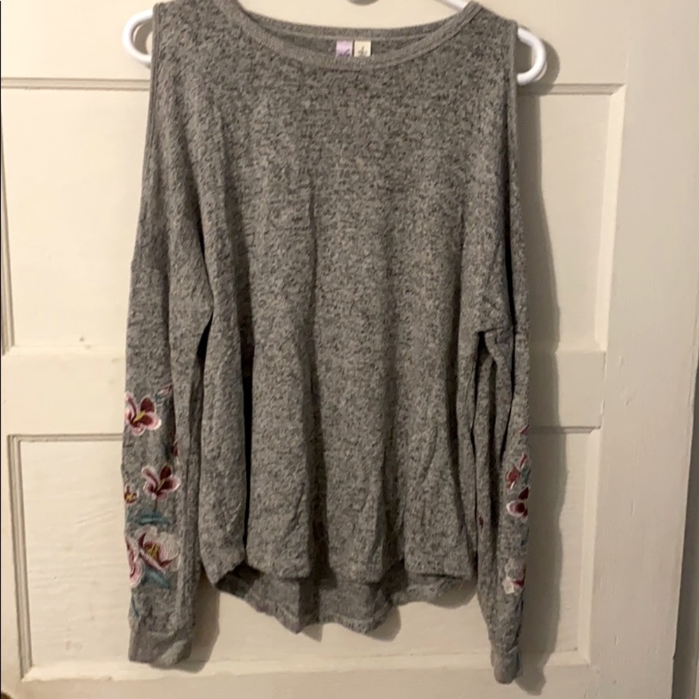 Gray sweater with floral detail